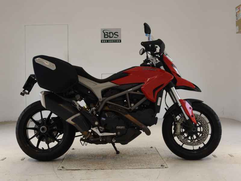Ducati Hyperstrada 821 2014