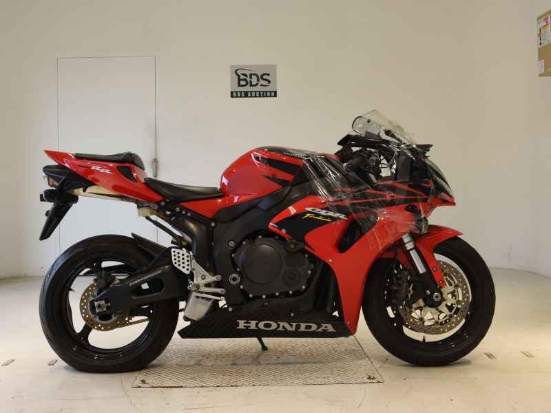 Honda CBR1000RR 2006