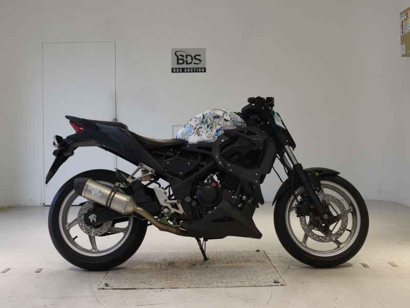 Honda CBR250R 2011