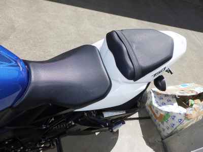 Suzuki GSR750 2012