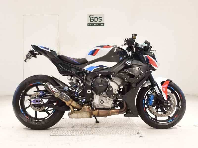 BMW M1000R 2023