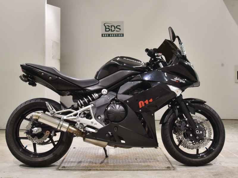 Kawasaki Ninja 400R 2011