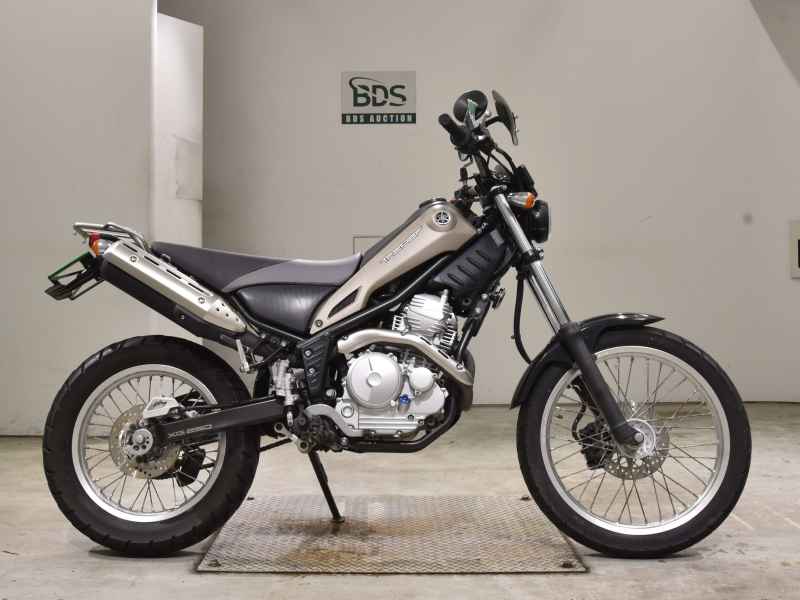 Yamaha TRICKER 2018