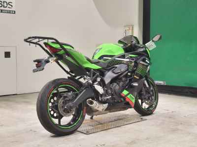 Kawasaki Ninja ZX-25R 2021