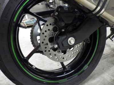 Kawasaki Ninja ZX-25R 2023