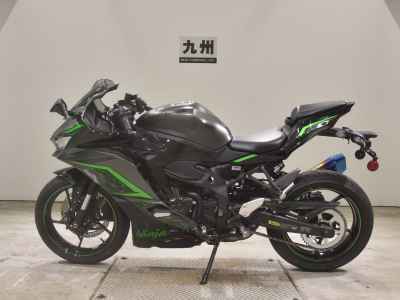 Kawasaki Ninja ZX-25R 2023