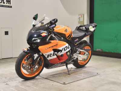 Honda CBR1000RR 2005