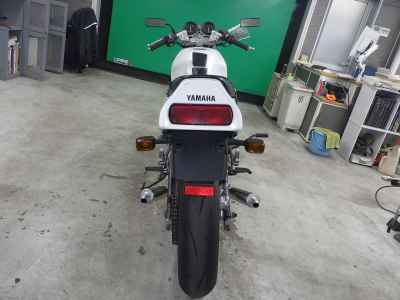 Yamaha R1-Z 1992