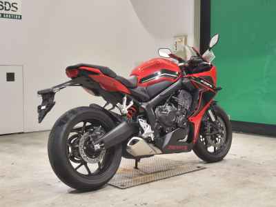 Honda CBR650R 2025