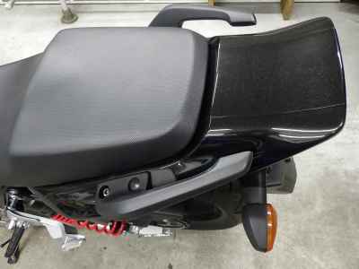 Honda CB400 Super Boldor 2023