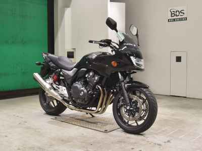 Honda CB400 Super Boldor 2023