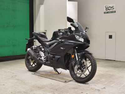 Yamaha YZF-R25 2022