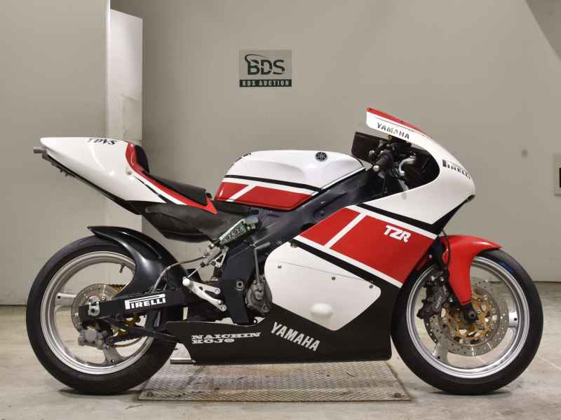 Yamaha TZR250 1989