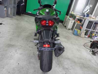 Kawasaki Ninja H2 SX 2024