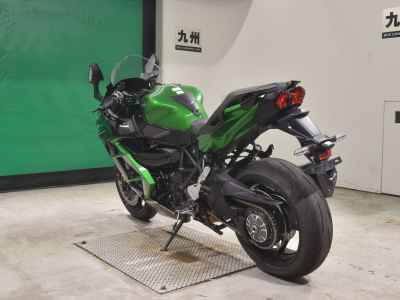 Kawasaki Ninja H2 SX 2024