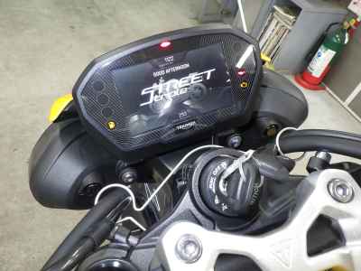 Triumph Street Triple RS 2024