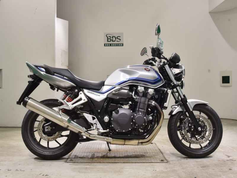 Honda CB1300SF 2024