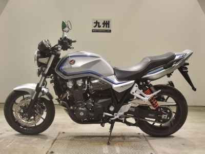 Honda CB1300SF 2024