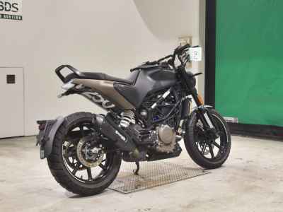 Husqvarna Svartpilen 250 2022