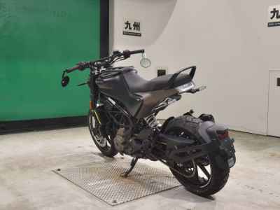 Husqvarna Svartpilen 250 2022