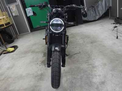 Husqvarna Svartpilen 250 2022