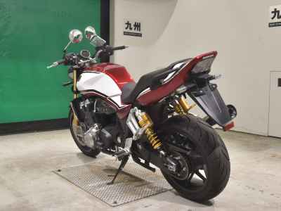 Honda CB1300SF 2022