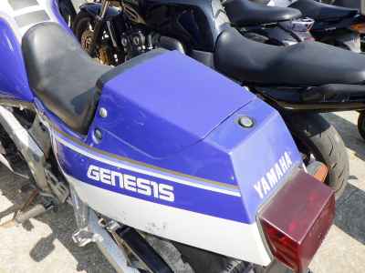 Yamaha FZR400 1987