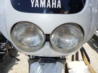 Yamaha FZR400 1987