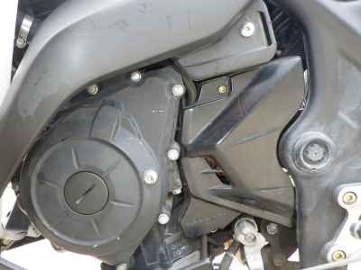 Yamaha YZF-R25 2015