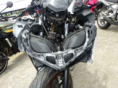 Yamaha YZF-R25 2015