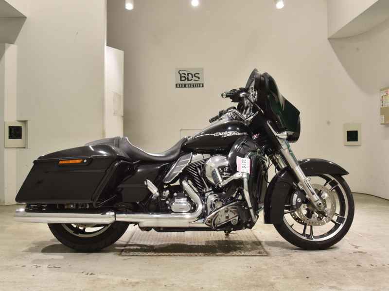 Harley-Davidson Street Glide FLHX103 2013