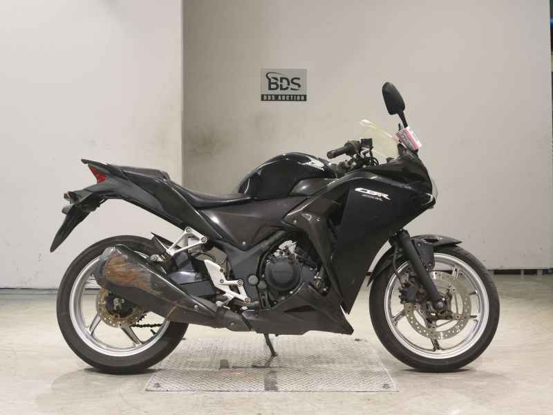 Honda CBR250R 2011