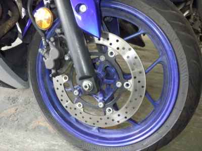 Yamaha YZF-R25 2015