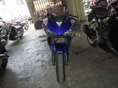 Yamaha YZF-R25 2015