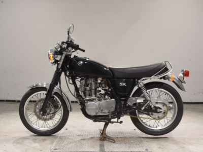 Yamaha SR400 2018