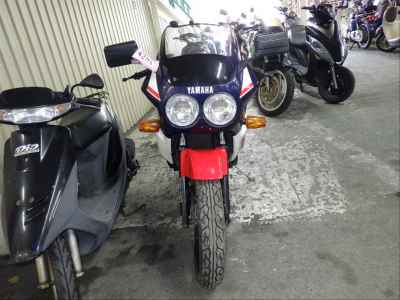 Yamaha FZ400R 1985