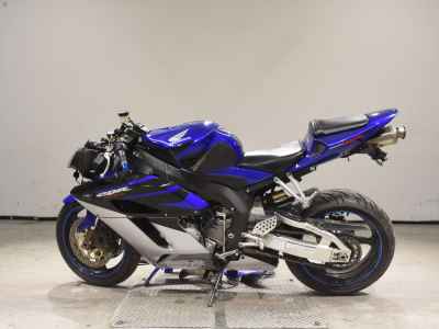 Honda CBR1000RR 2004
