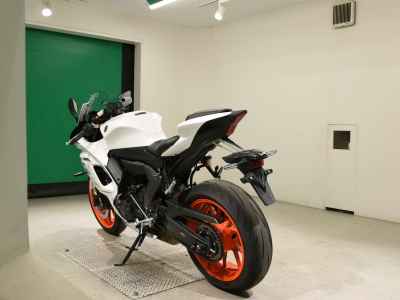 Yamaha YZF-R7 2023