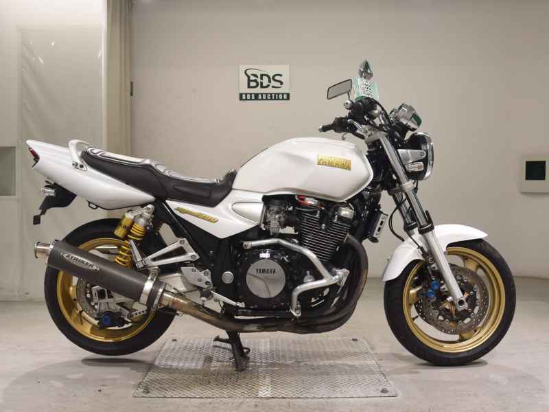 Yamaha XJR1300 2002
