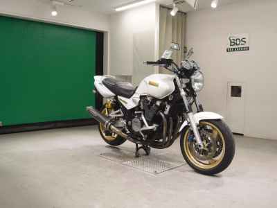Yamaha XJR1300 2002