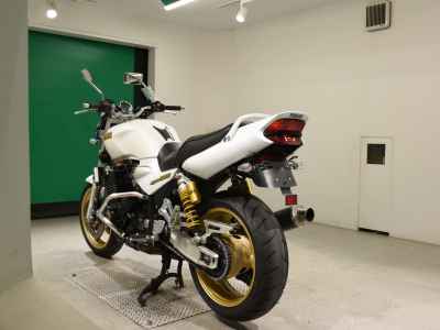 Yamaha XJR1300 2002