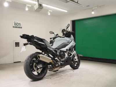 BMW S1000XR 2020