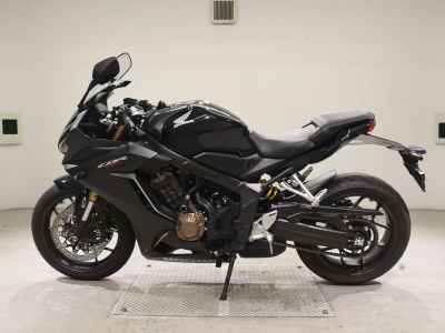Honda CB650R 2021