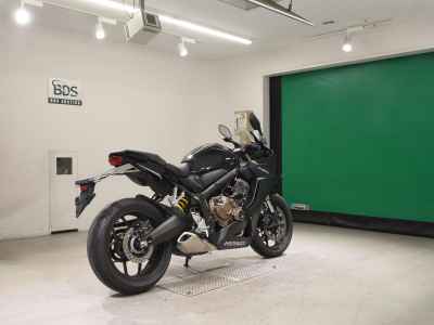 Honda CB650R 2021