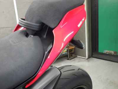 Ducati Panigale V2 2021