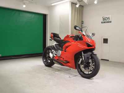 Ducati Panigale V2 2021