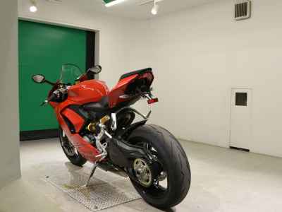 Ducati Panigale V2 2021