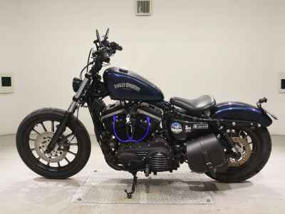 Harley-Davidson Sportster Custom XL1200C 2013