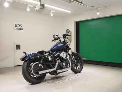 Harley-Davidson Sportster Custom XL1200C 2013