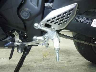 Yamaha YZF-R25 2023